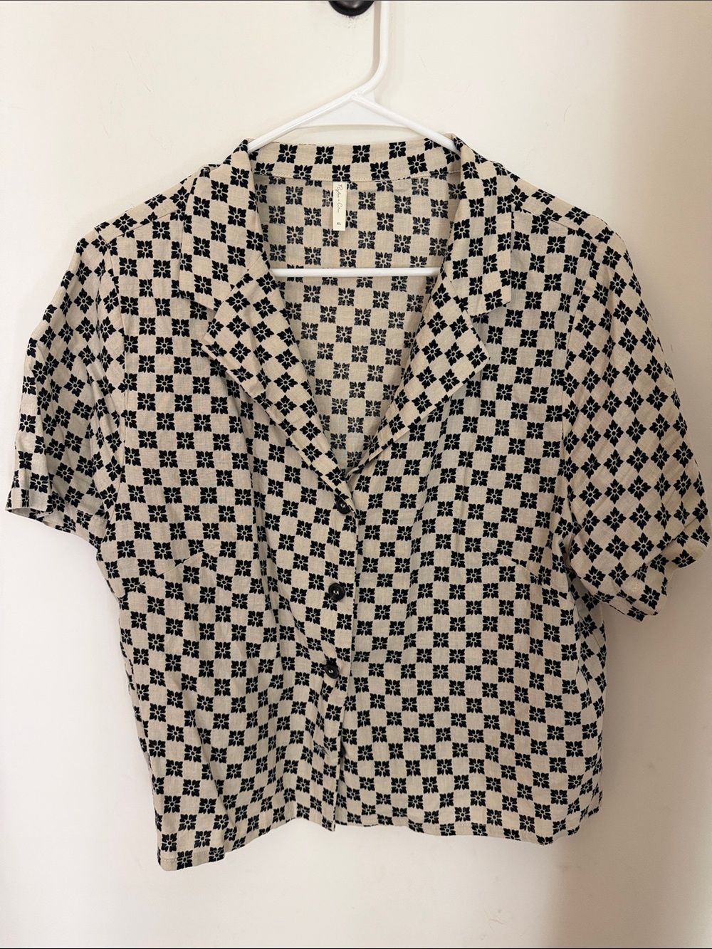 Rylee + Cru Cream Top with Black Floral Tile Print